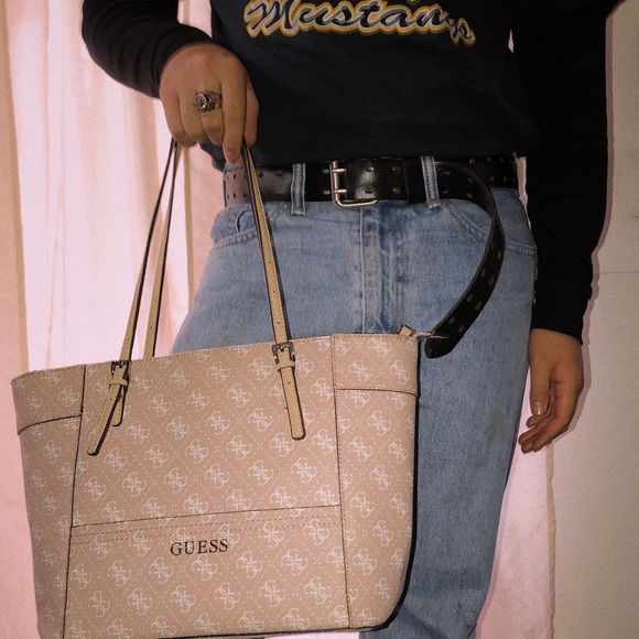 guess delaney tote
